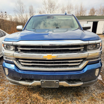 Blue 2017 Chevrolet Silverado Front End View