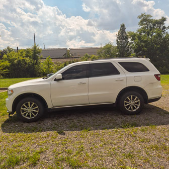 2018 Dodge Durango driver's side view